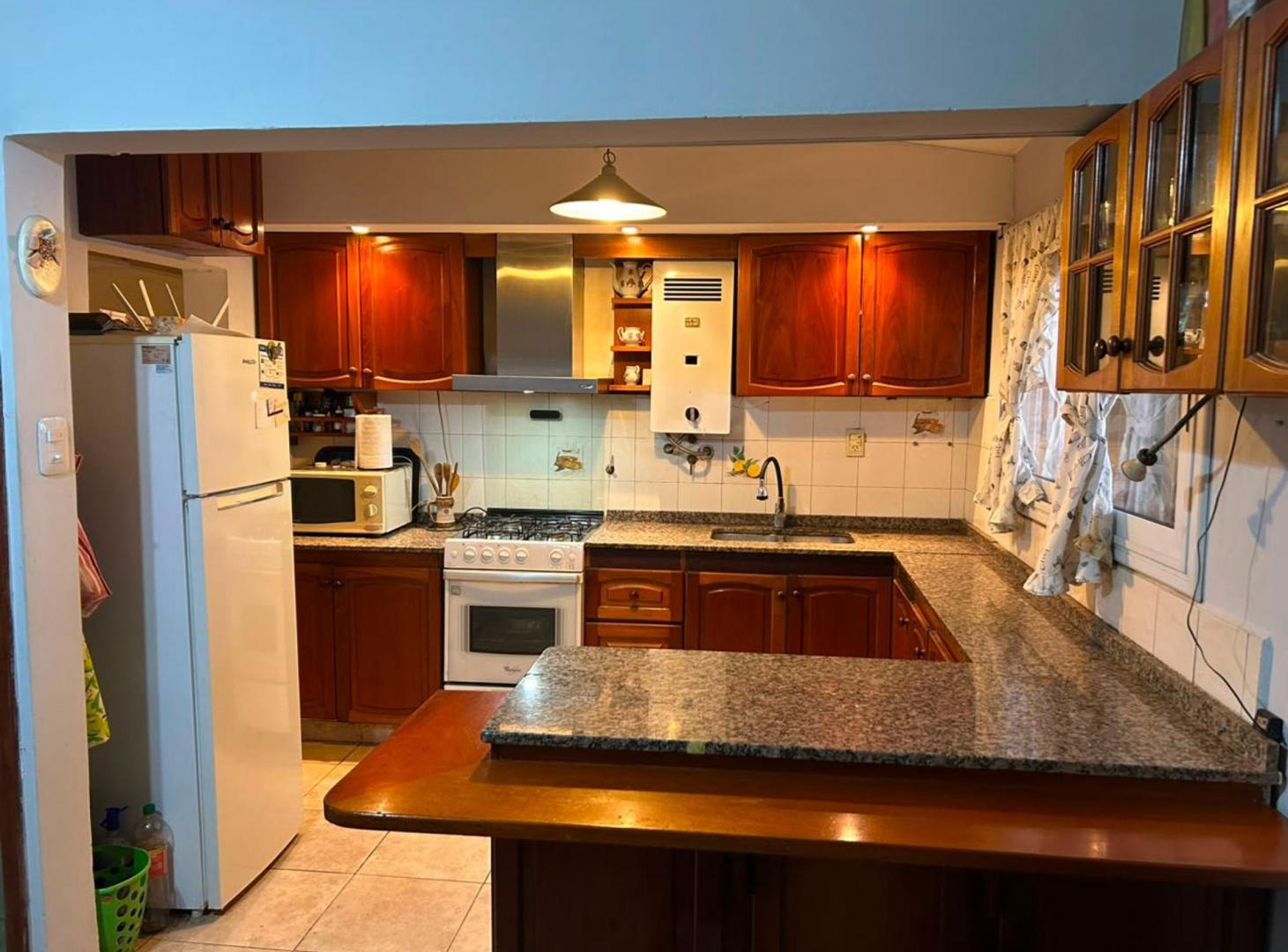 Foto de VENTA CASA 3 DORM y DPTO INDEPENDIENTE ,NVA ITALIA, imagen 3