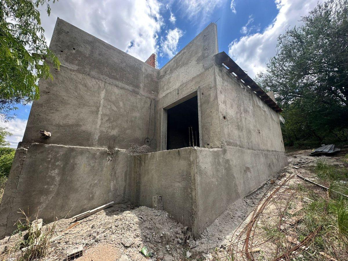 Foto de VENTA LOTE 1048MTS CON EDIFICACIÓN CUESTA BLANCA, imagen 1