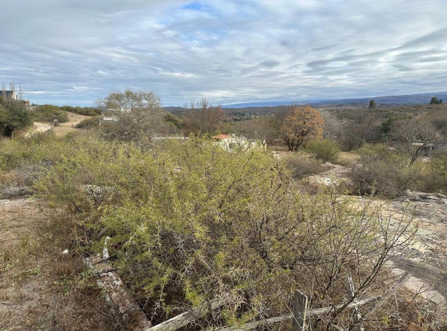 Foto de OPORTUNIDAD LOTE DE 3500M2 CON CASA CABALANGO, imagen 3