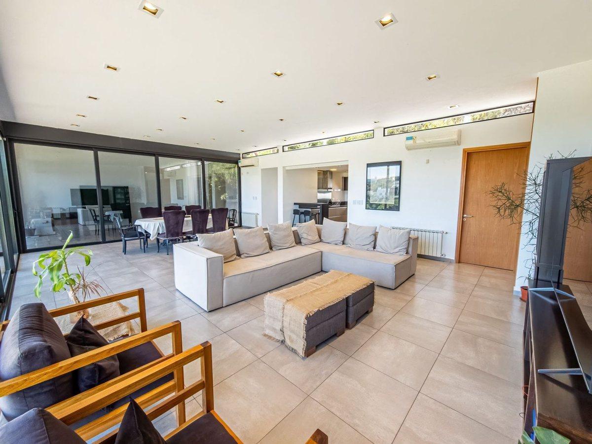 Foto de Venta La Cuesta casa 4 dormí con pileta, imagen 3