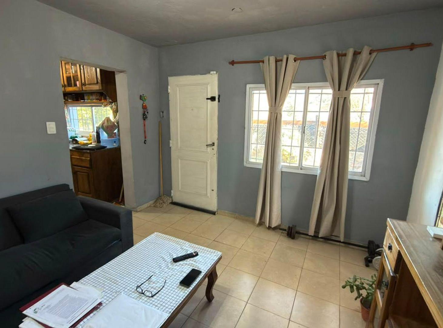 Foto de VENTA CASA 2 DORM CON DEPTO 1 DORM RÍO CEBALLOS, imagen 3
