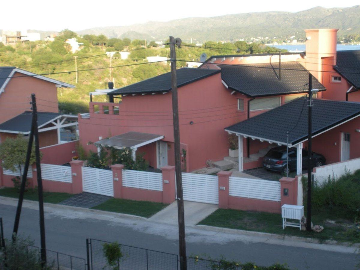 Foto de VENTA CASA 3 DORMITORIOS PILETA VILLA DEL LAGO, imagen 1