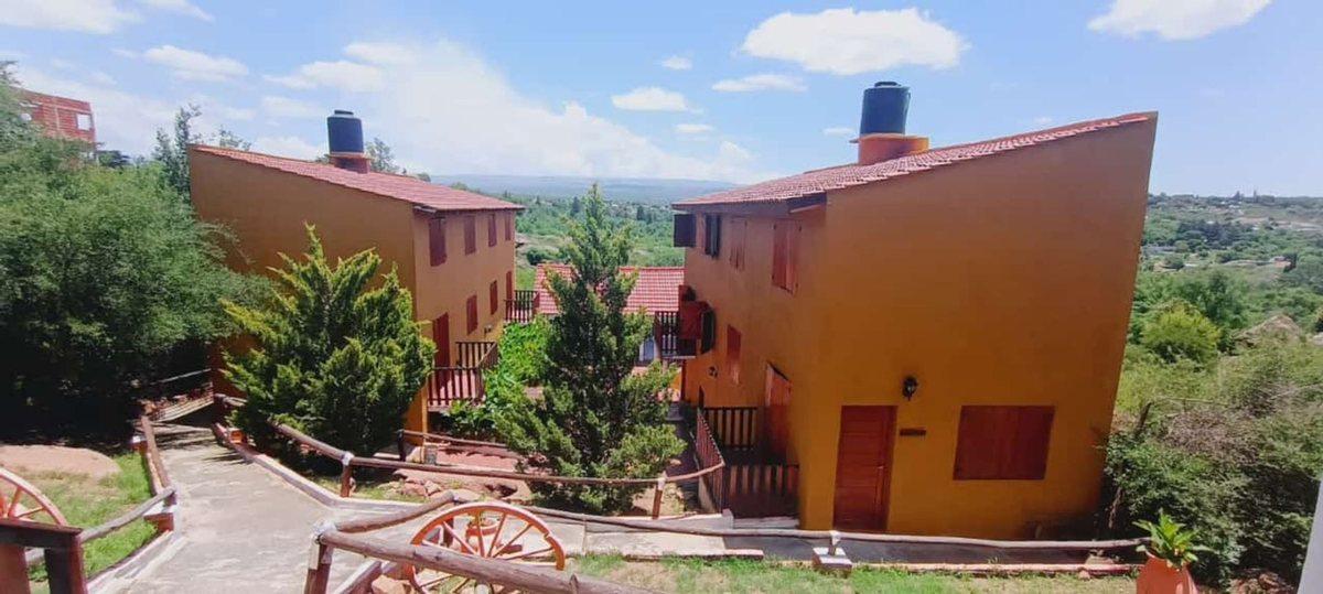 Foto de VENTA DOS CASAS Y CUATRO DUPLEX SIQUIMAN, imagen 5