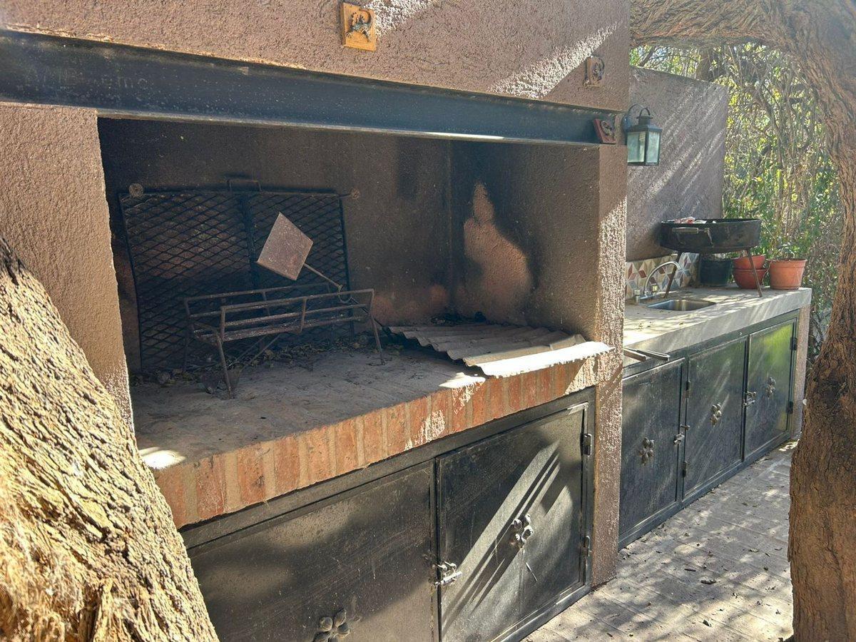 Foto de VENTA CASA VILLA ALLENDE CONDOR ALTO 3 DORM, imagen 1
