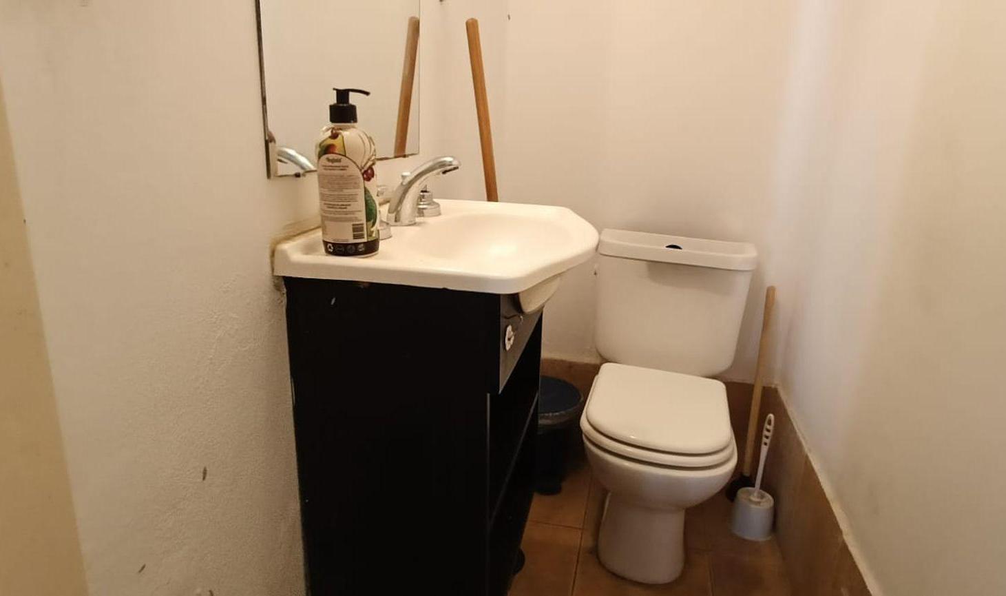 Foto de VENDE CASA 4 DORMITORIOS PILETA CERRO DE LAS ROSAS, imagen 3