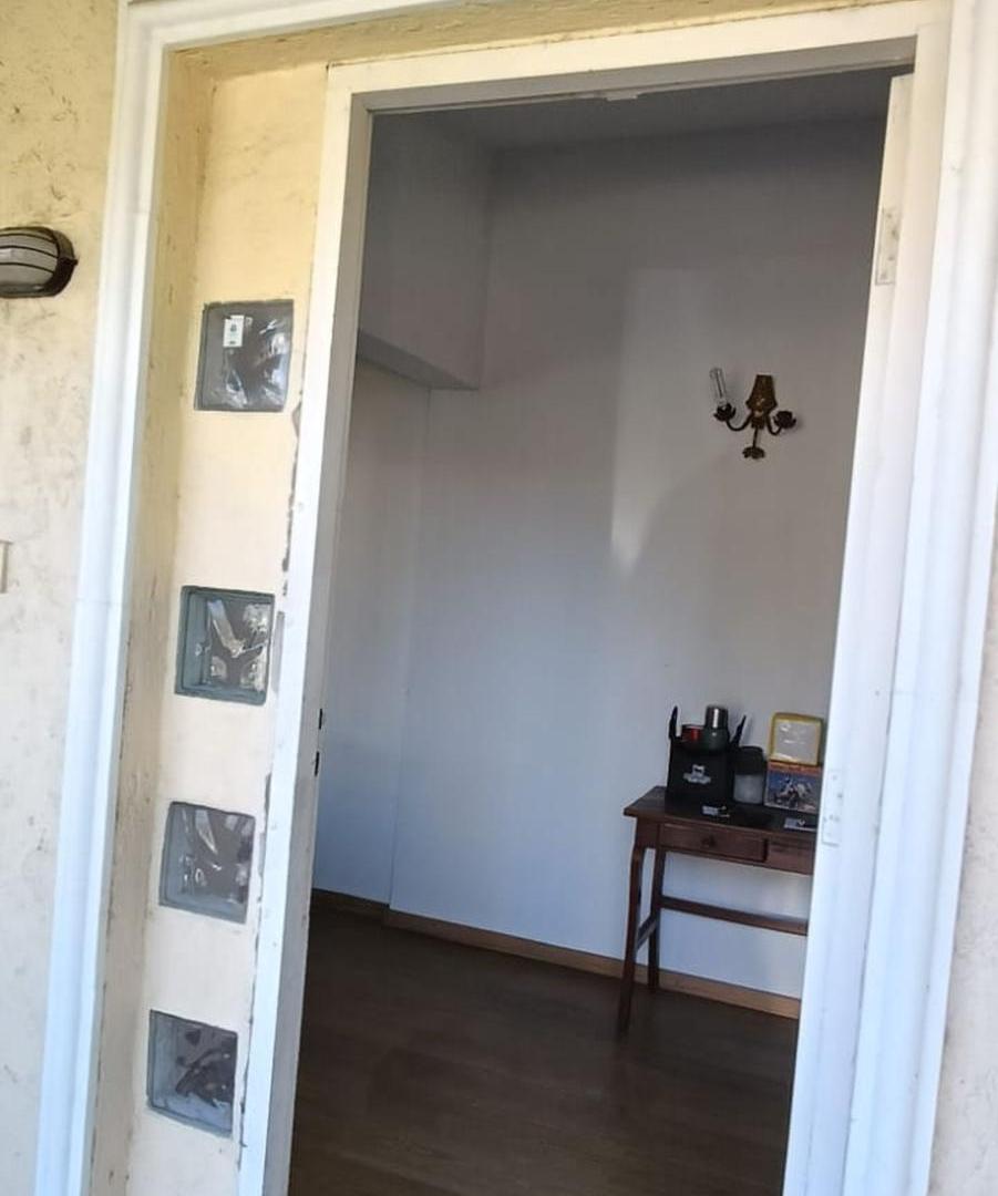 Foto de VENDE CASA 4 DORMITORIOS PILETA CERRO DE LAS ROSAS, imagen 1