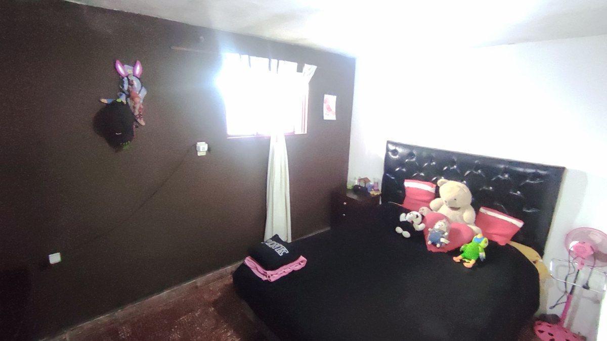 Foto de VENTA DE CASA 3 DORMITORIO MAS 2 DPTOS DE UN DORM, imagen 3