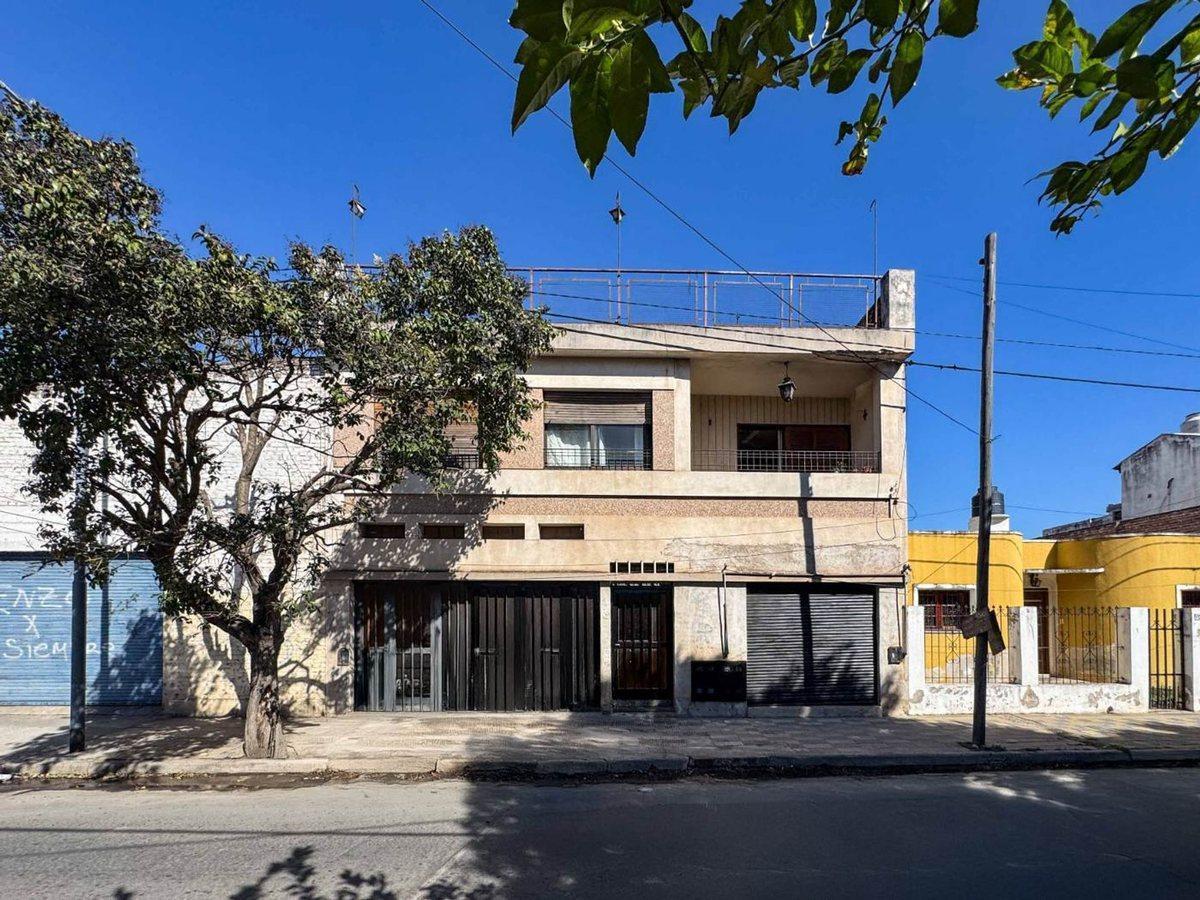 Foto de VENTA AMPLIA CASA 5 DORM + LOCAL B LOS PARAISOS, imagen 4
