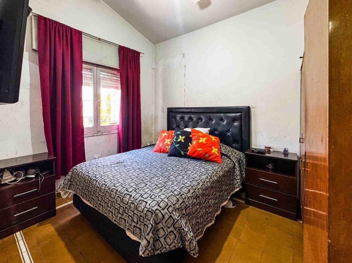 Foto de VENTA CASA 2 DORM A REMODELAR COL DE V SARSFIELD, imagen 4