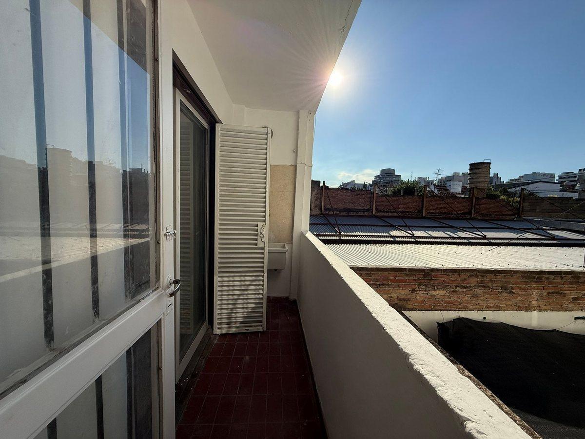 Foto de VENTA EDIFICIO 6 DEPARTAMENTOS 2 DORM Bº GRAL PAZ, imagen 4