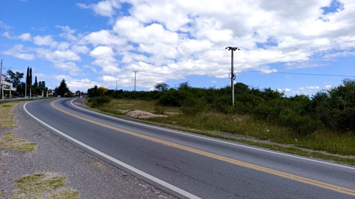 Foto de LOTE EN PARQUE SIQUIMAN 2,3 HAS S/RUTA 38, imagen 3