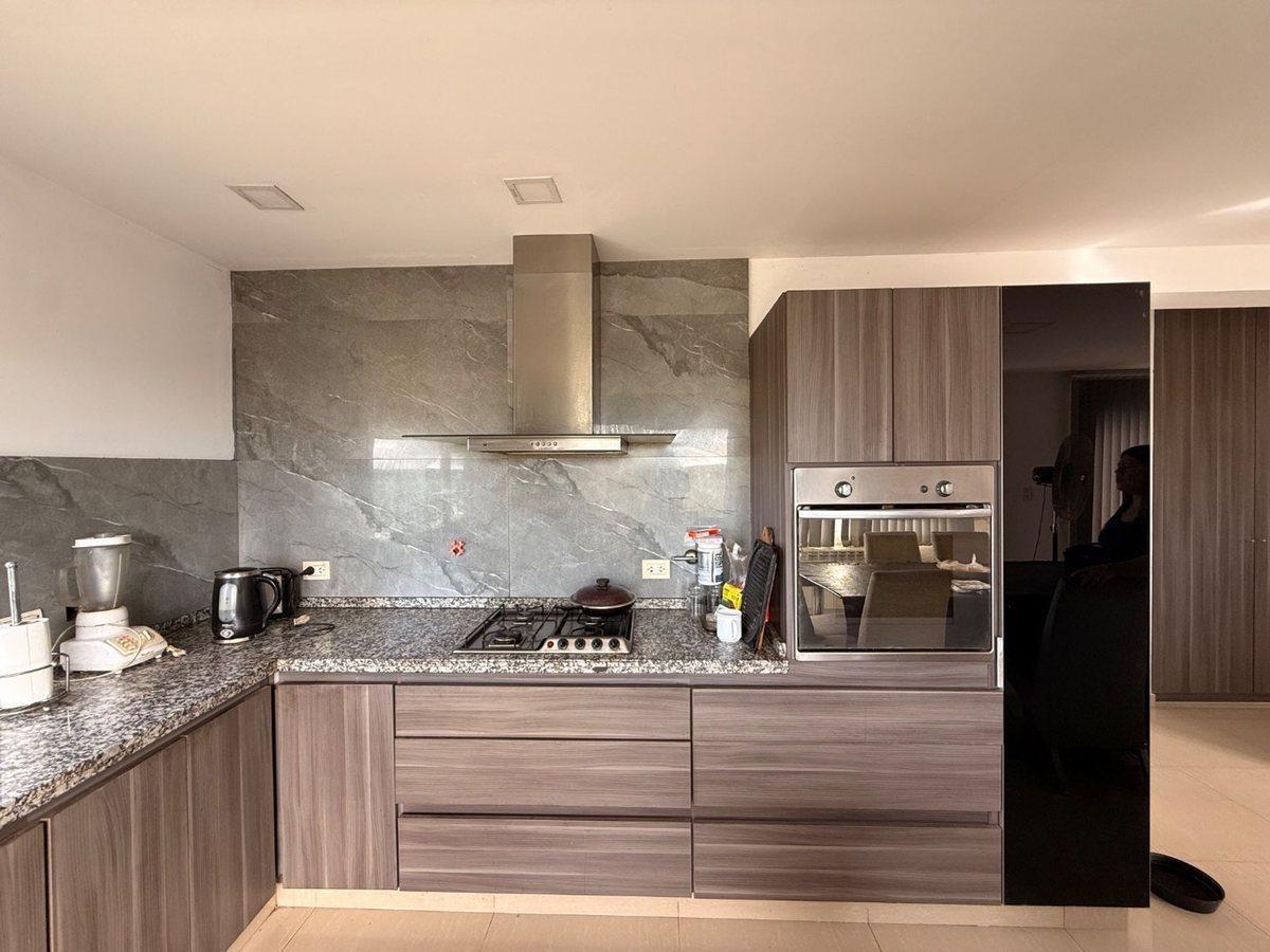 Foto de VENTA CASA 3 DORMITORIOS TERRAZAS DE LA VILLA, imagen 3