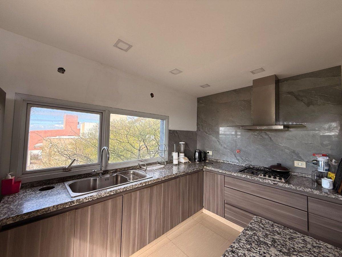 Foto de VENTA CASA 3 DORMITORIOS TERRAZAS DE LA VILLA, imagen 1