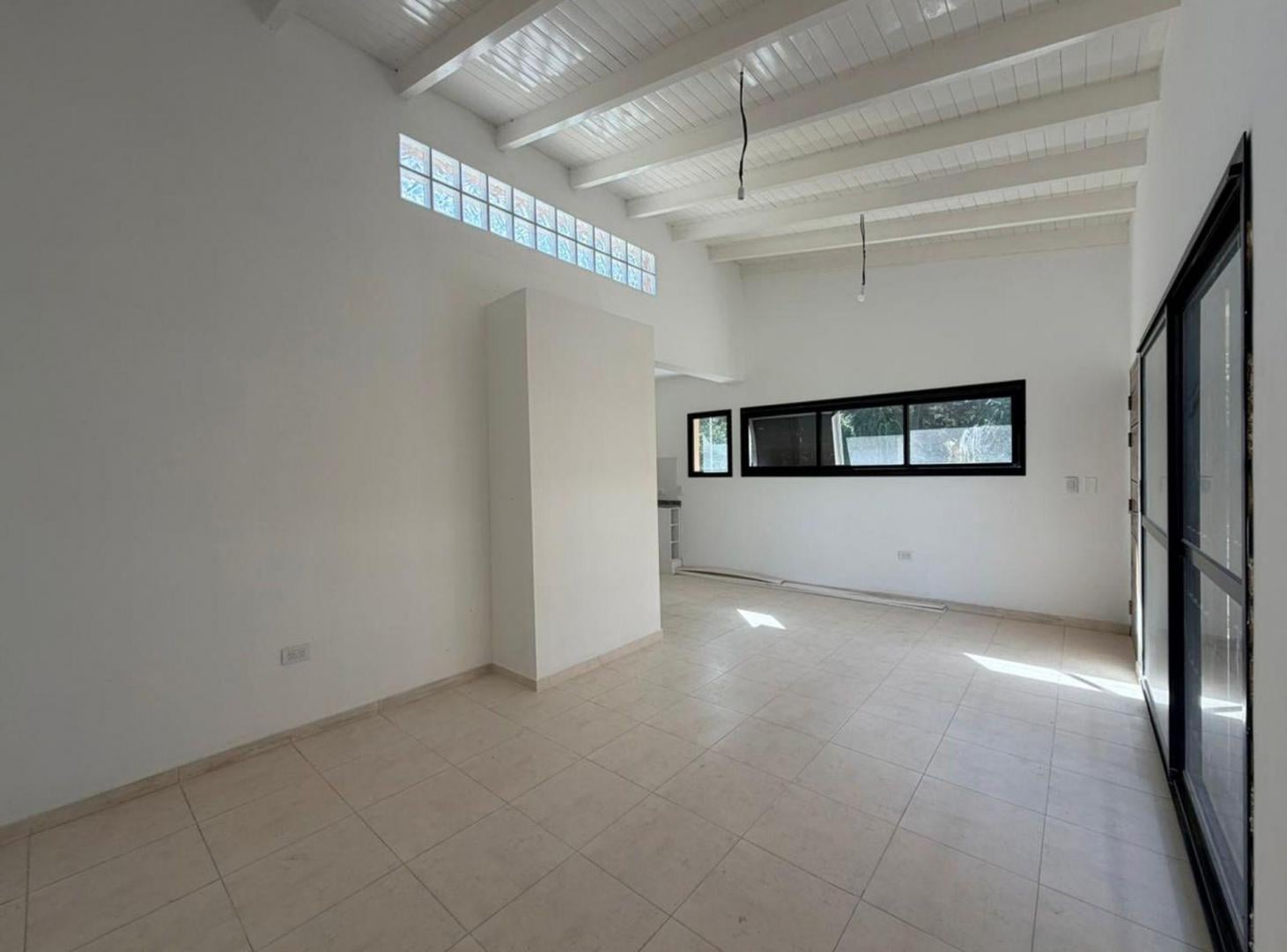 Foto de VENTA CASA 3 DORM A ESTRENAR RIO CEBALLOS, imagen 1