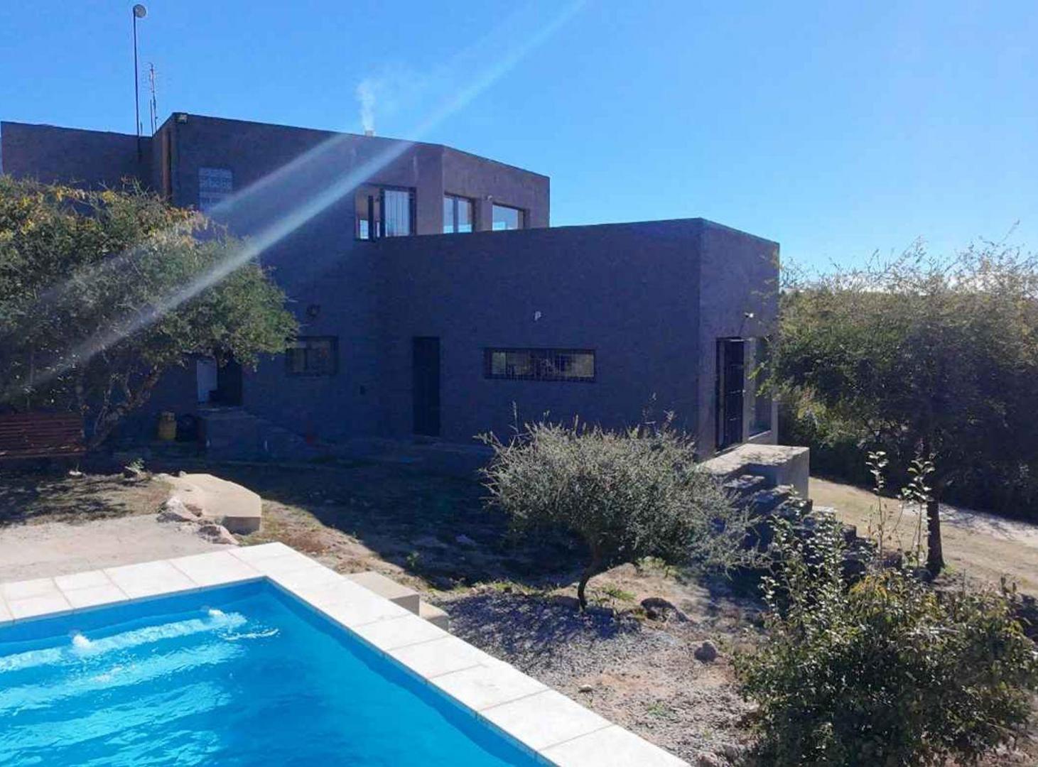 Foto de VENTA CASA BIALET MASSE 2 DORMITORIOS PILETA, imagen 4