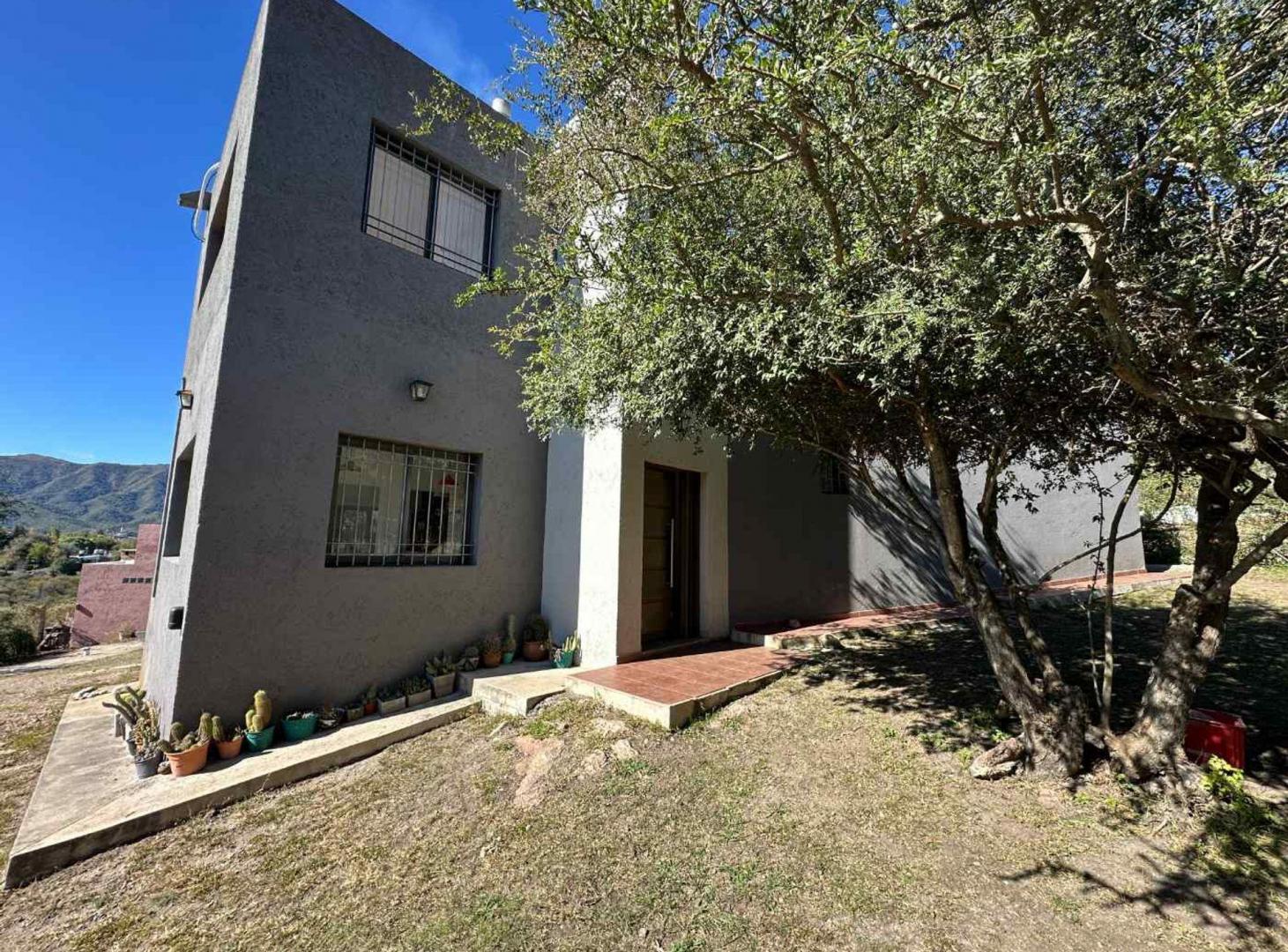 Foto de VENTA CASA BIALET MASSE 2 DORMITORIOS PILETA, imagen 3