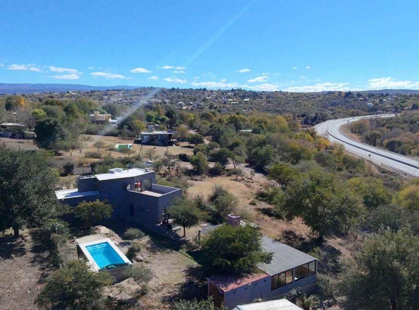 Foto de VENTA CASA BIALET MASSE 2 DORMITORIOS PILETA, imagen 5