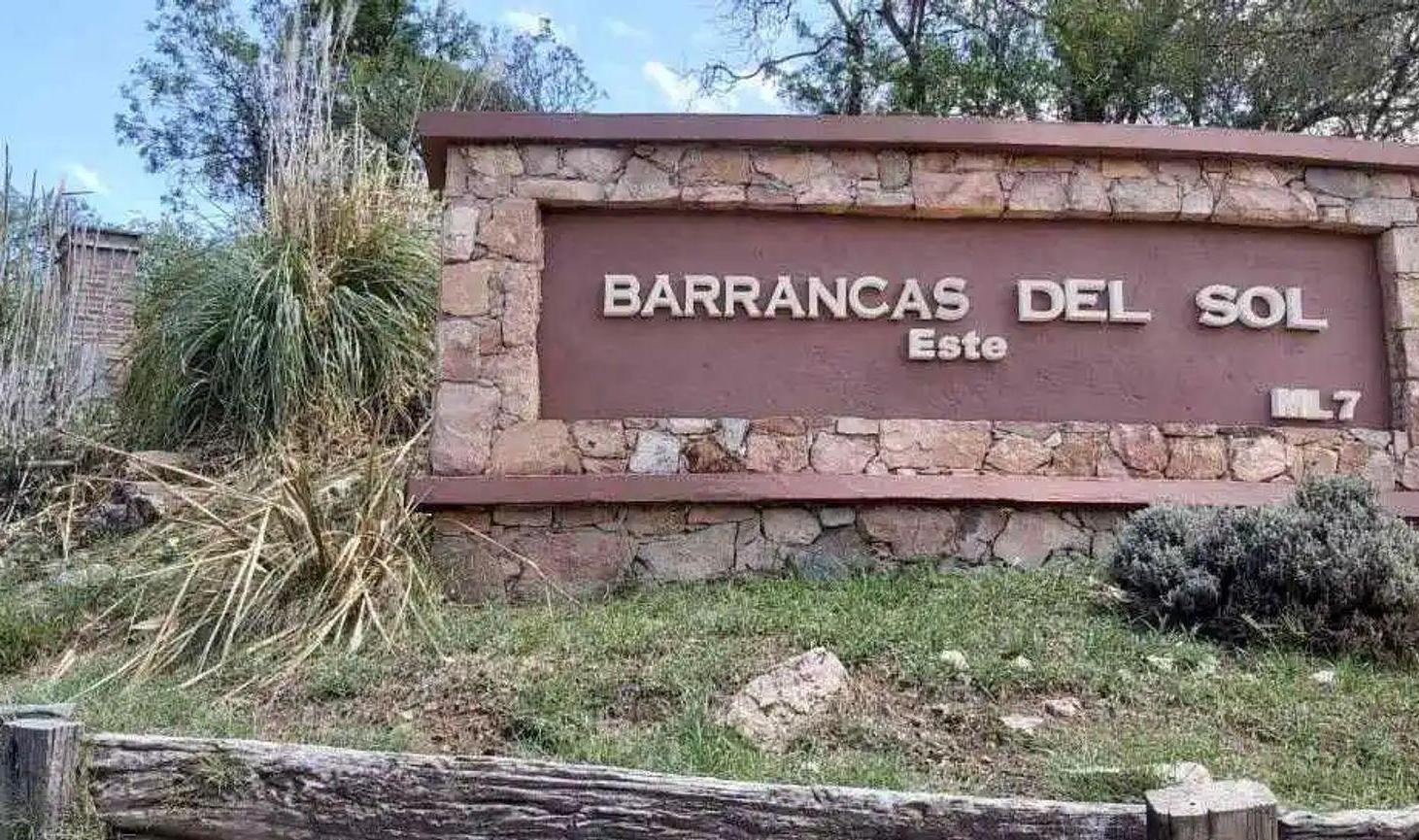 Foto de TERRENO EN VENTA EN TIERRA ALTA 806 M2 MALAGUEÑO, imagen 3