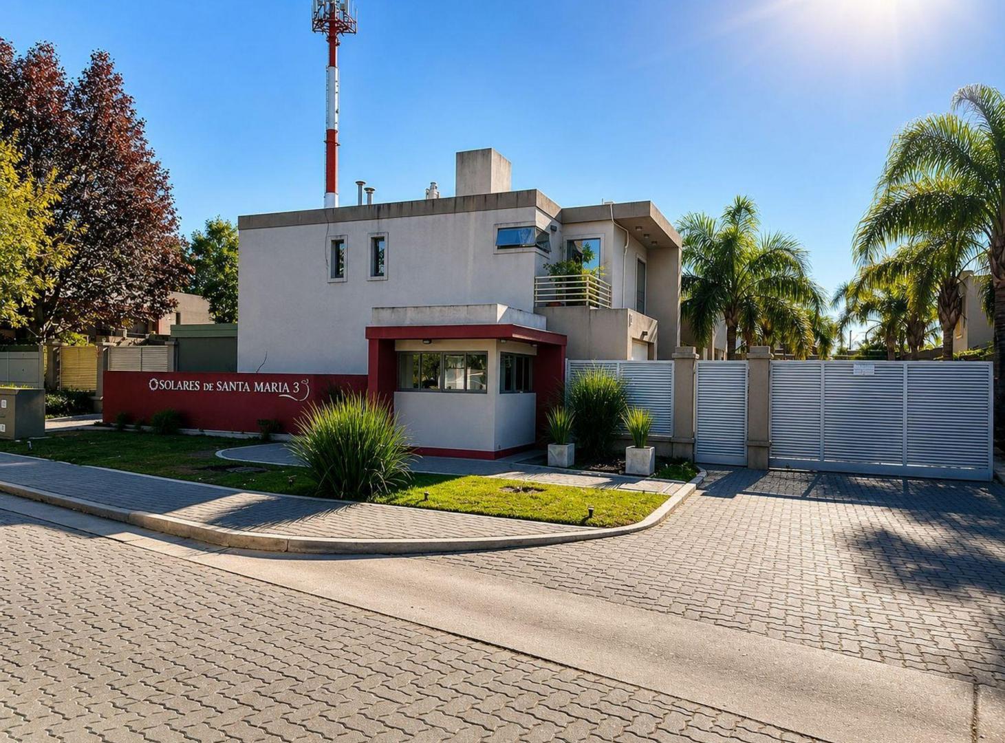 Foto de Venta Casa Housing Solares Arguello con seguridad, imagen 1