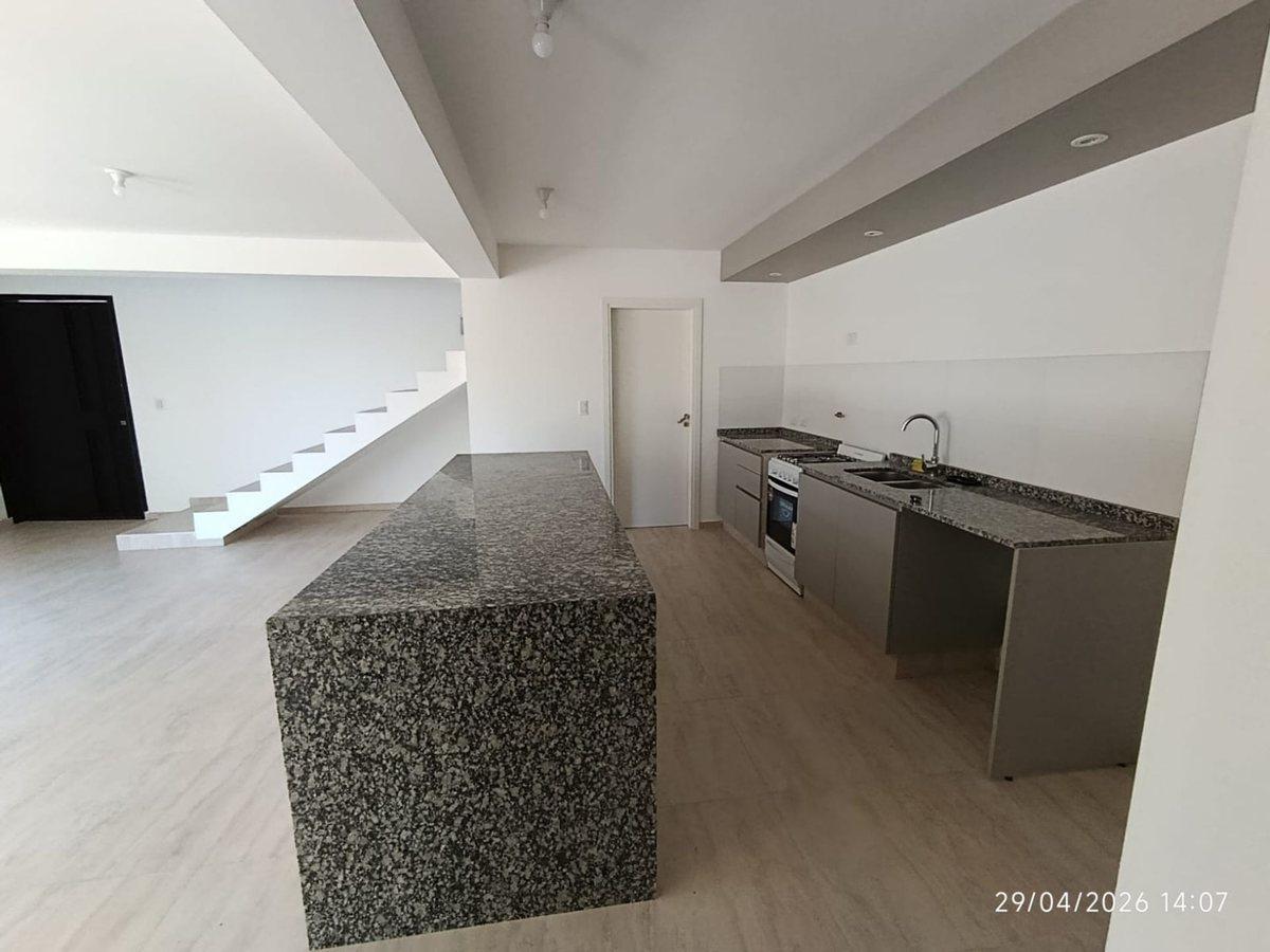 Foto de VENTA CASA A ESTRENAR 2 DOR Y ESC 3 BÑOS DOCTA CBA, imagen 3
