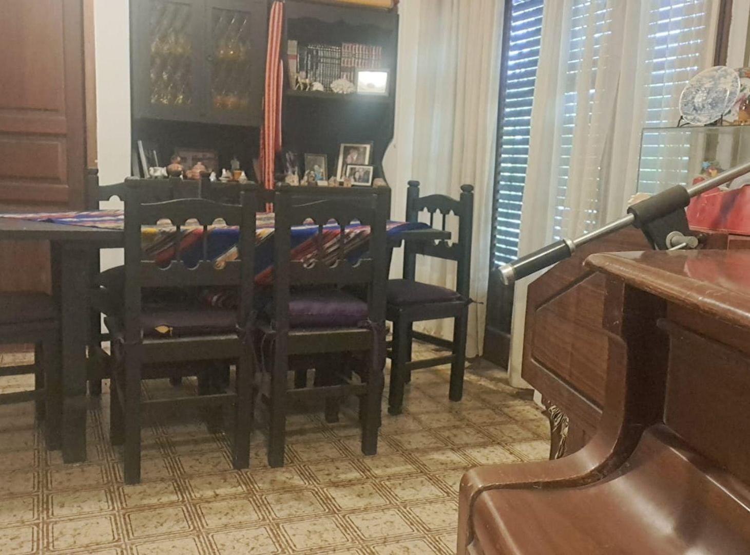 Foto de CASA 4 DORMITORIOS LOMAS SAN MARTIN, imagen 3