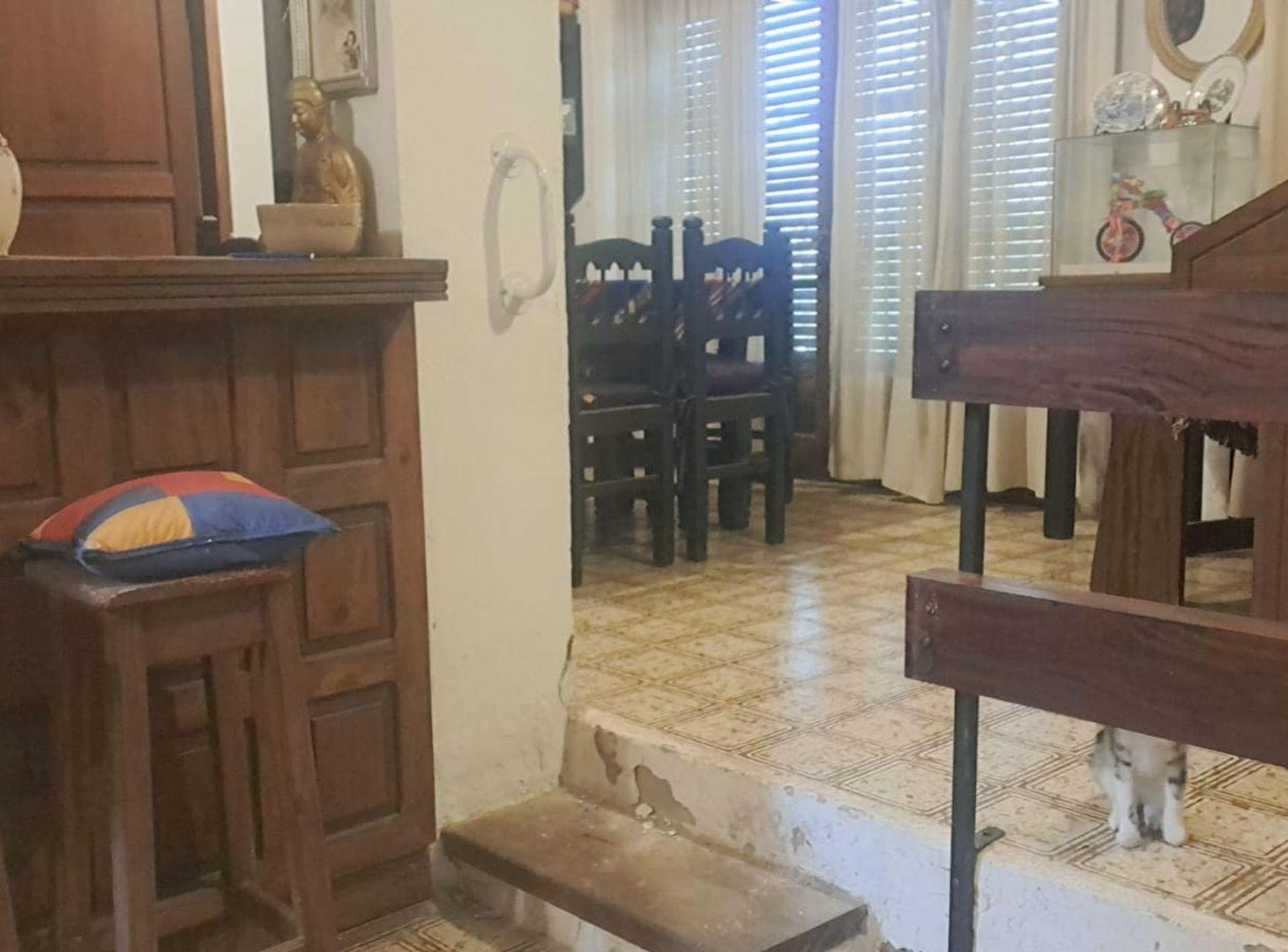 Foto de CASA 4 DORMITORIOS LOMAS SAN MARTIN, imagen 4