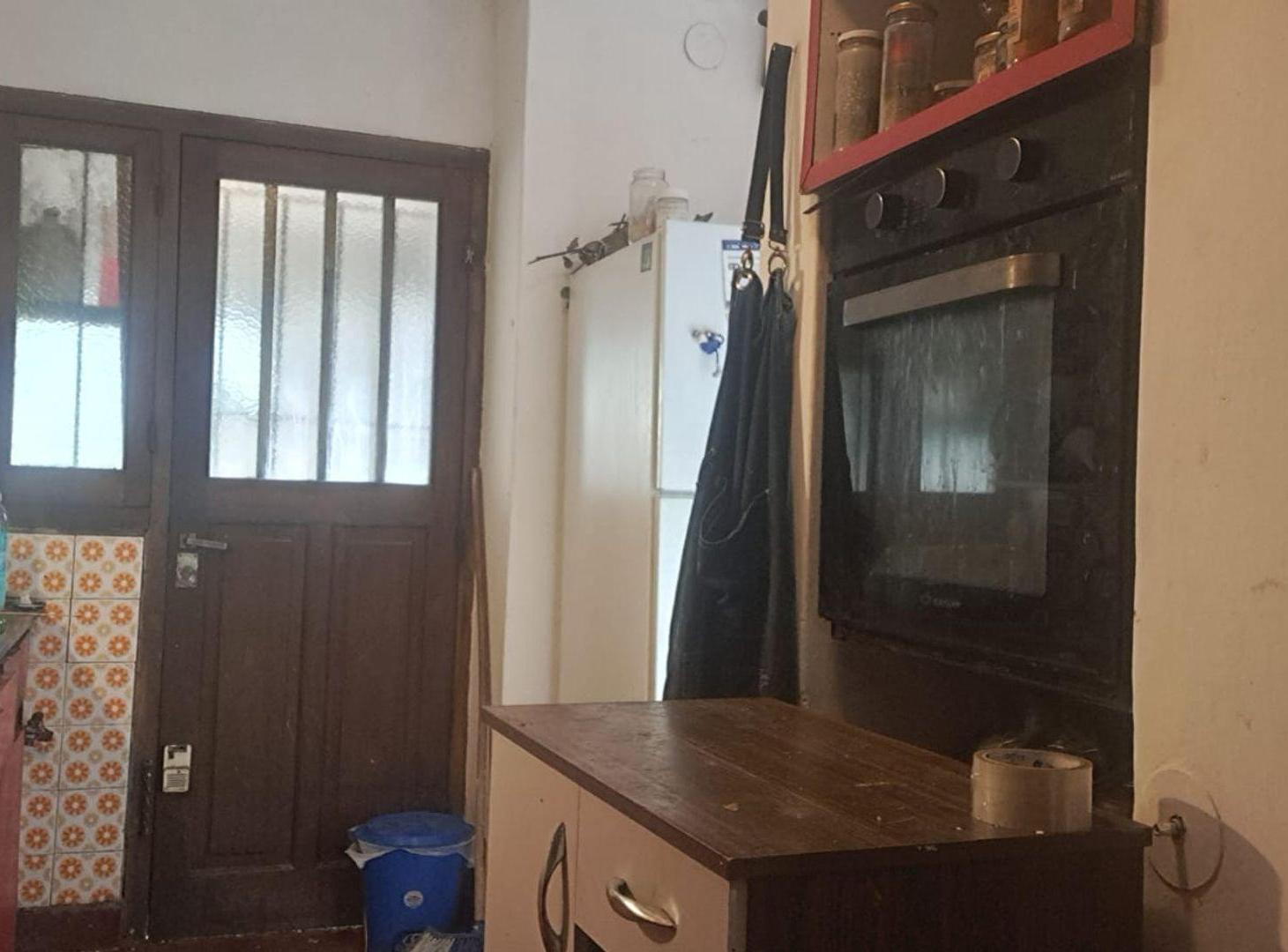 Foto de CASA 4 DORMITORIOS LOMAS SAN MARTIN, imagen 2
