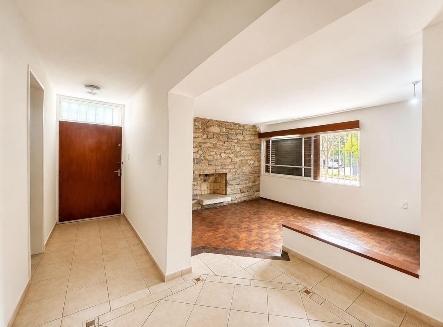 Foto de Alquiler Cerro de las Rosas casa 3 dormitorios, imagen 2