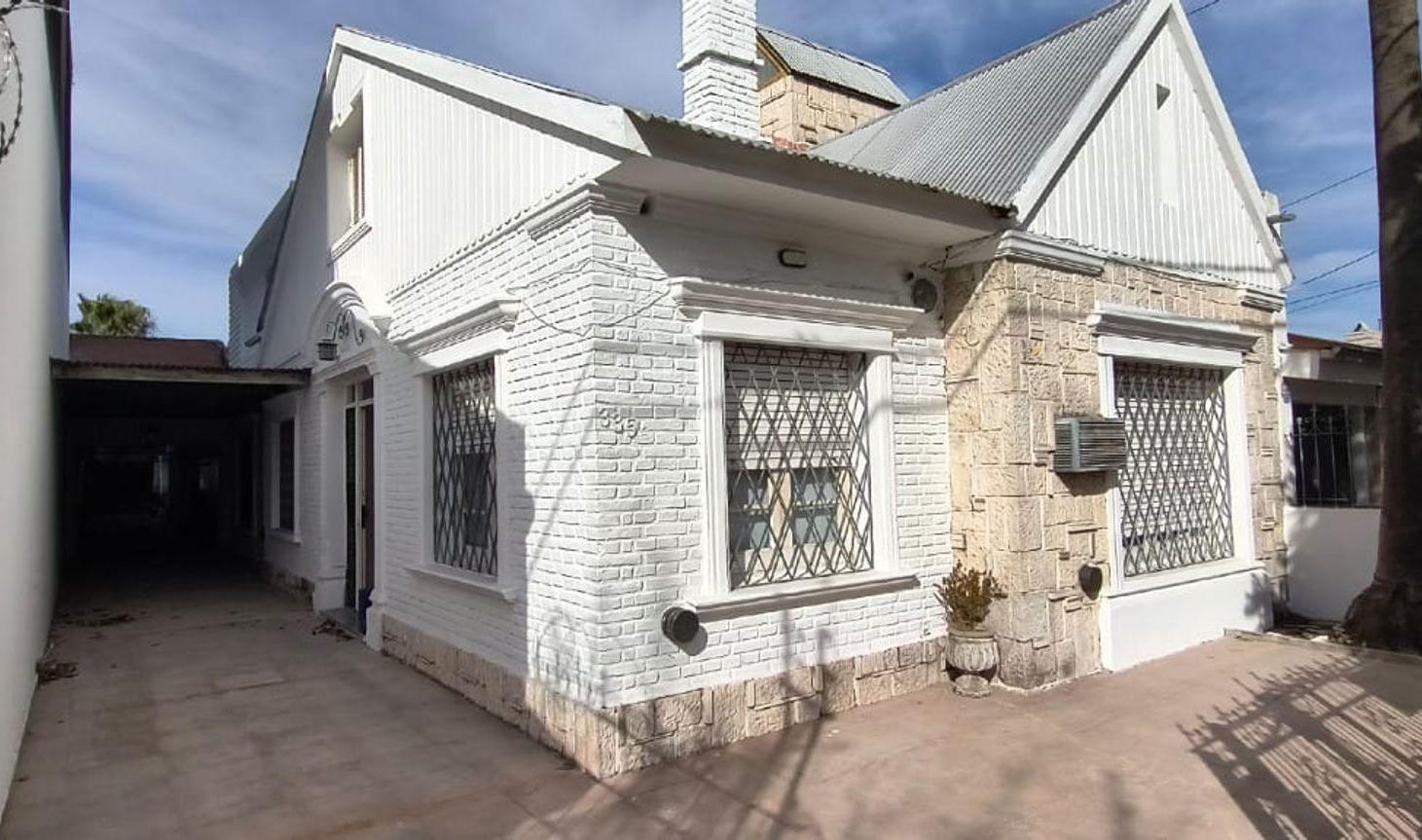Foto de VENTA CASA 5 DORMITORIOS BARRIO JUNIORS- CORDOBA, imagen 4