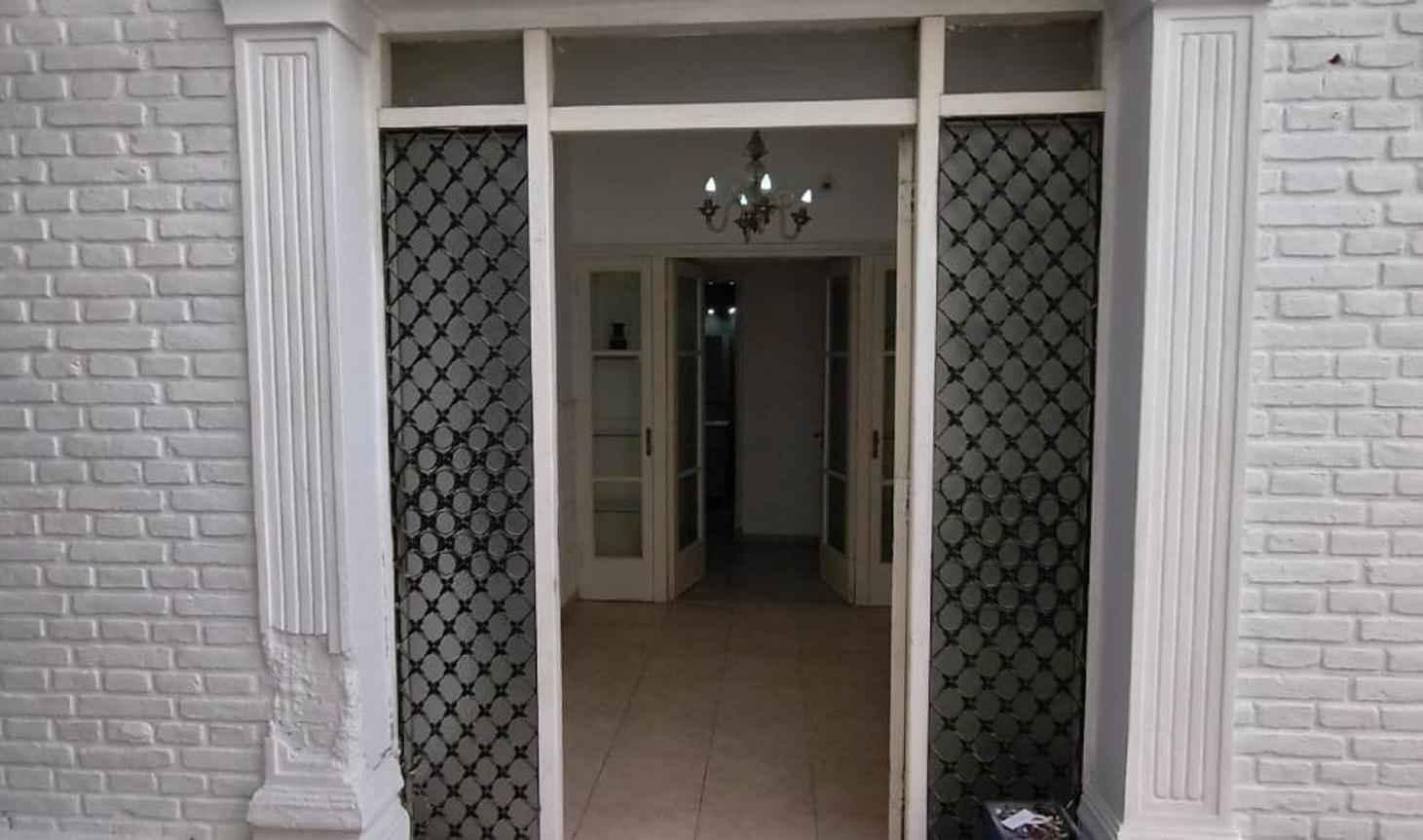 Foto de VENTA CASA 5 DORMITORIOS BARRIO JUNIORS- CORDOBA, imagen 5