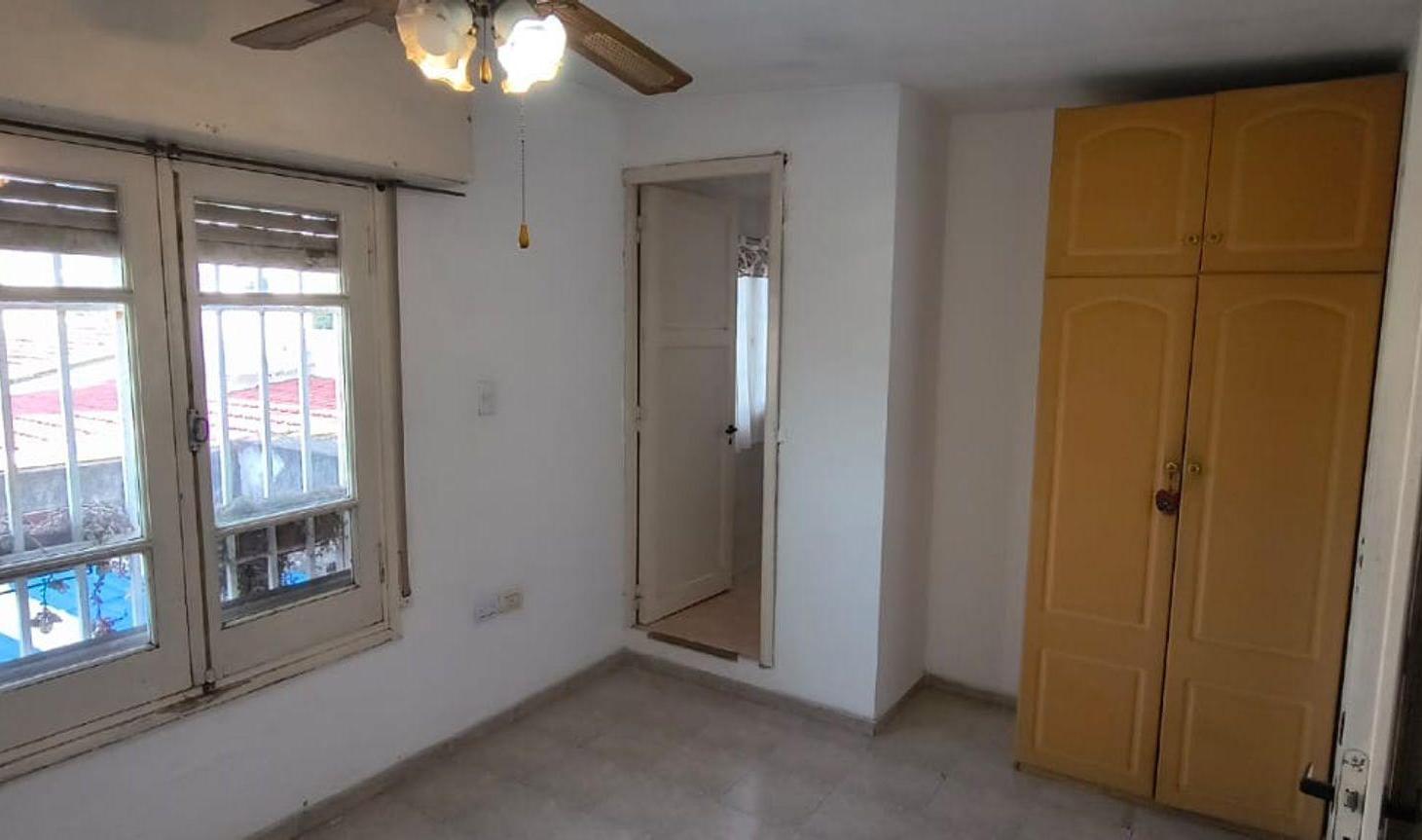 Foto de VENTA CASA 5 DORMITORIOS BARRIO JUNIORS- CORDOBA, imagen 2