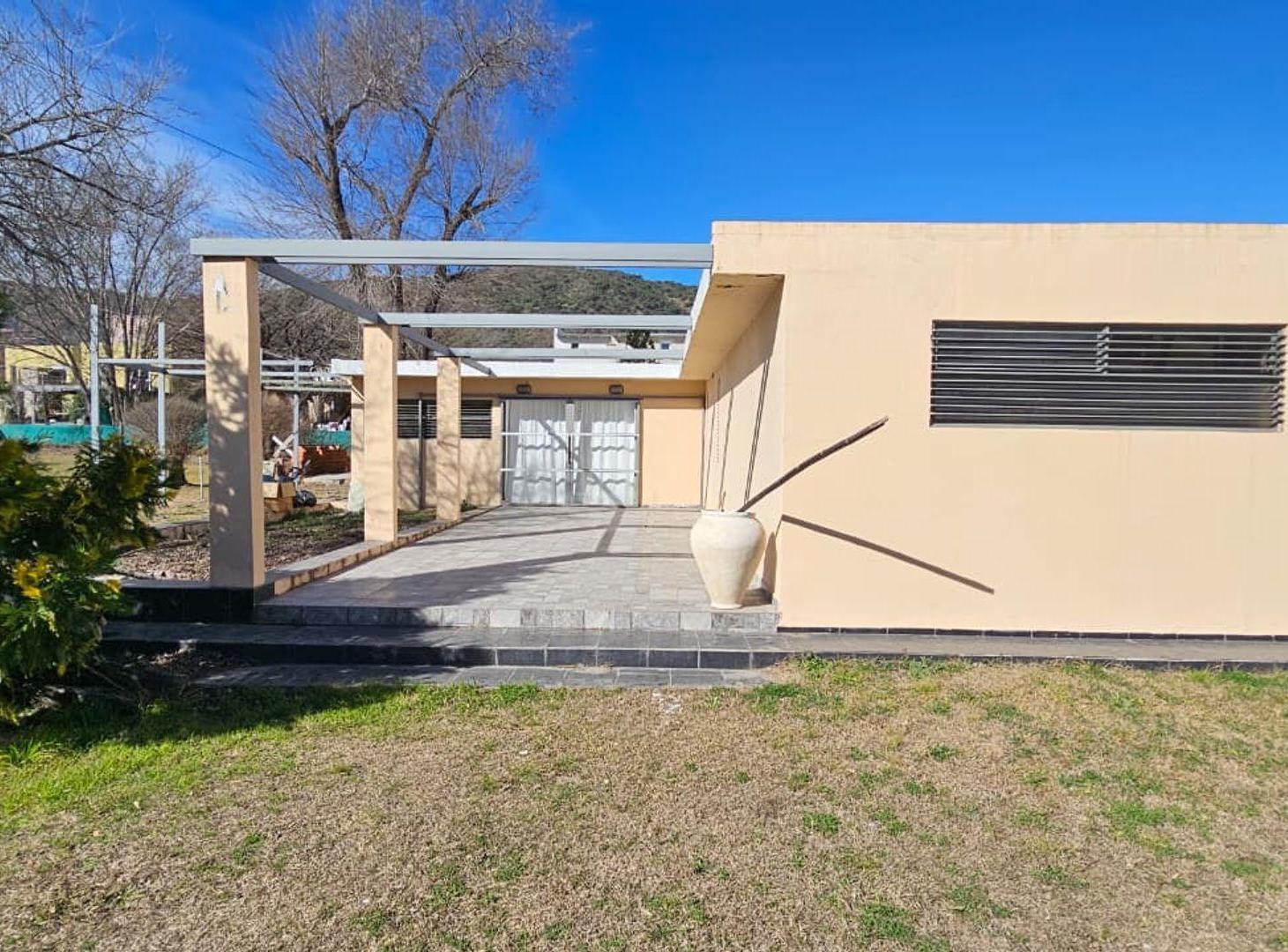 Foto de VENTA CASA 2 DORM CON PILETA EN EL DORADO 1, imagen 2