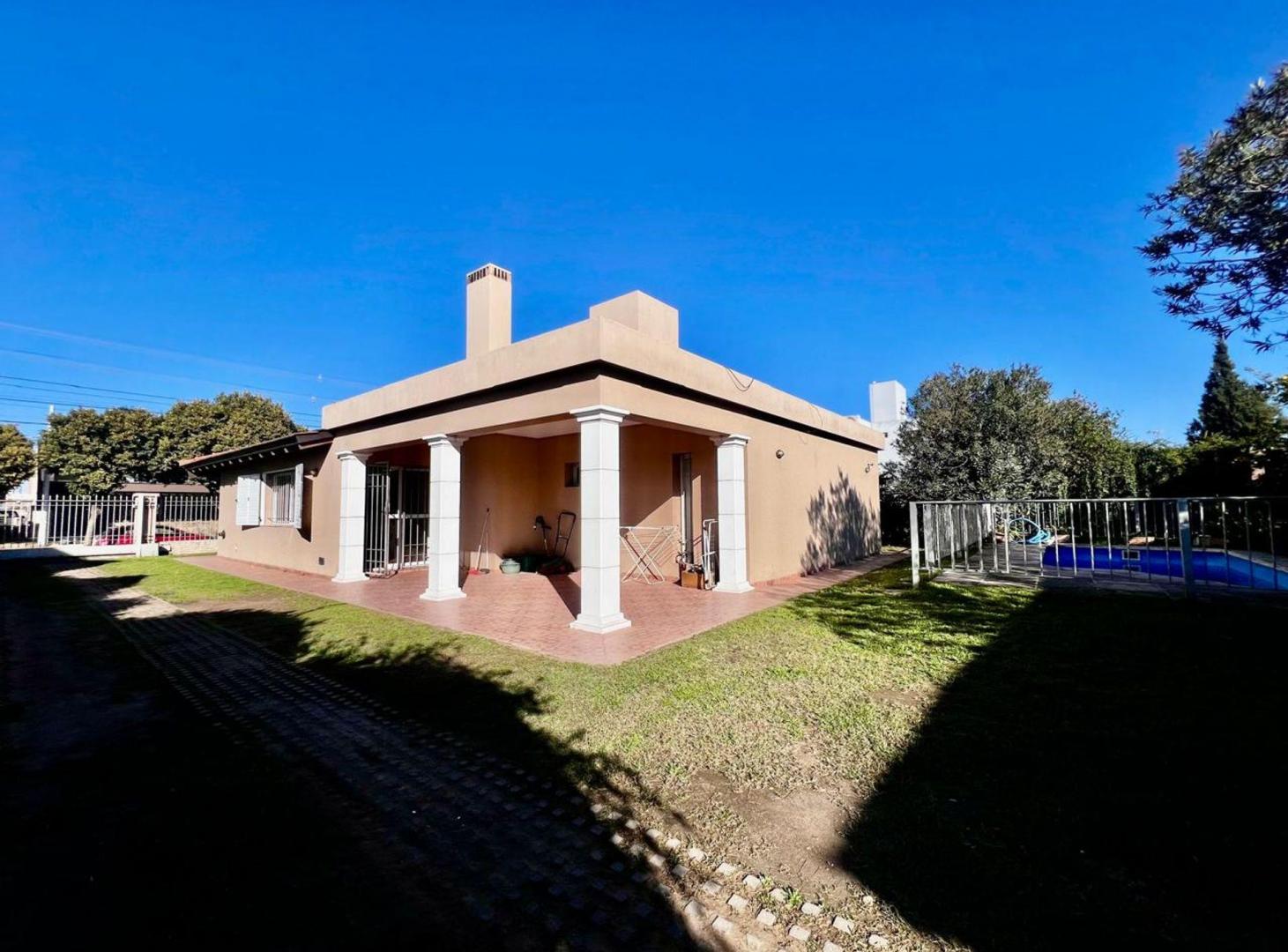 Foto de VENTA CASA COLONIA TIROLESA APTA CREDITO PLANOS, imagen 2