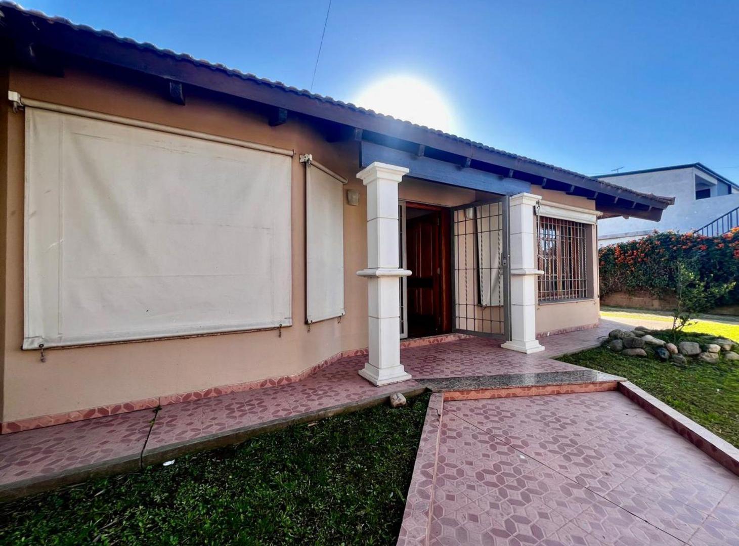 Foto de VENTA CASA COLONIA TIROLESA APTA CREDITO PLANOS, imagen 1