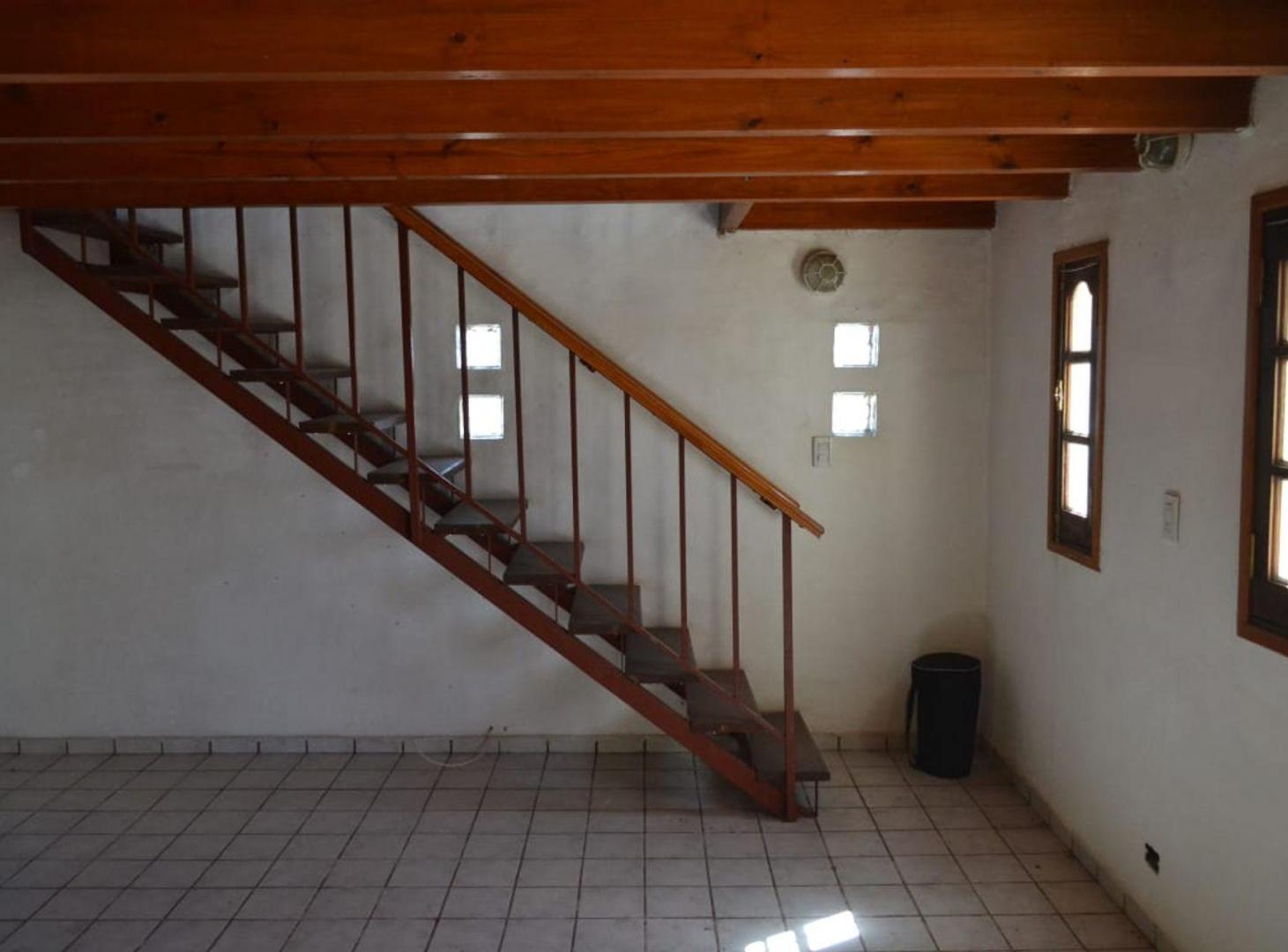 Foto de VENTA DE CASA EN CAPILLA DEL MONTE CON ESPACIO MUL, imagen 4