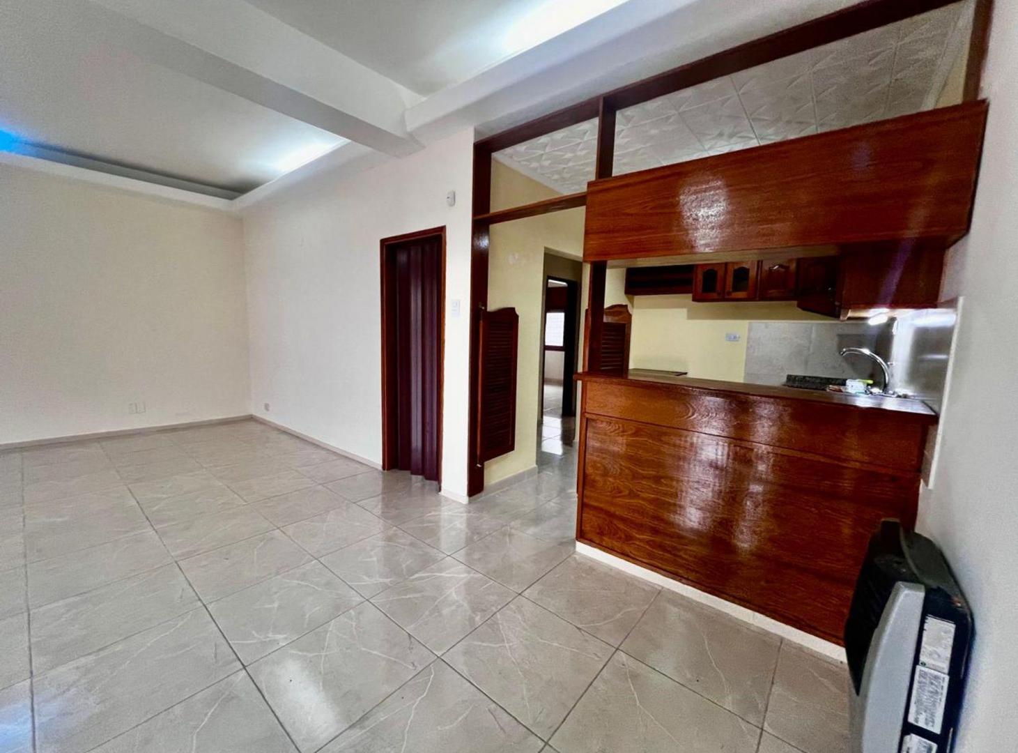 Foto de VENTA CASA RECICLADA 2 DORMITORIOS EXC UBICACION, imagen 2