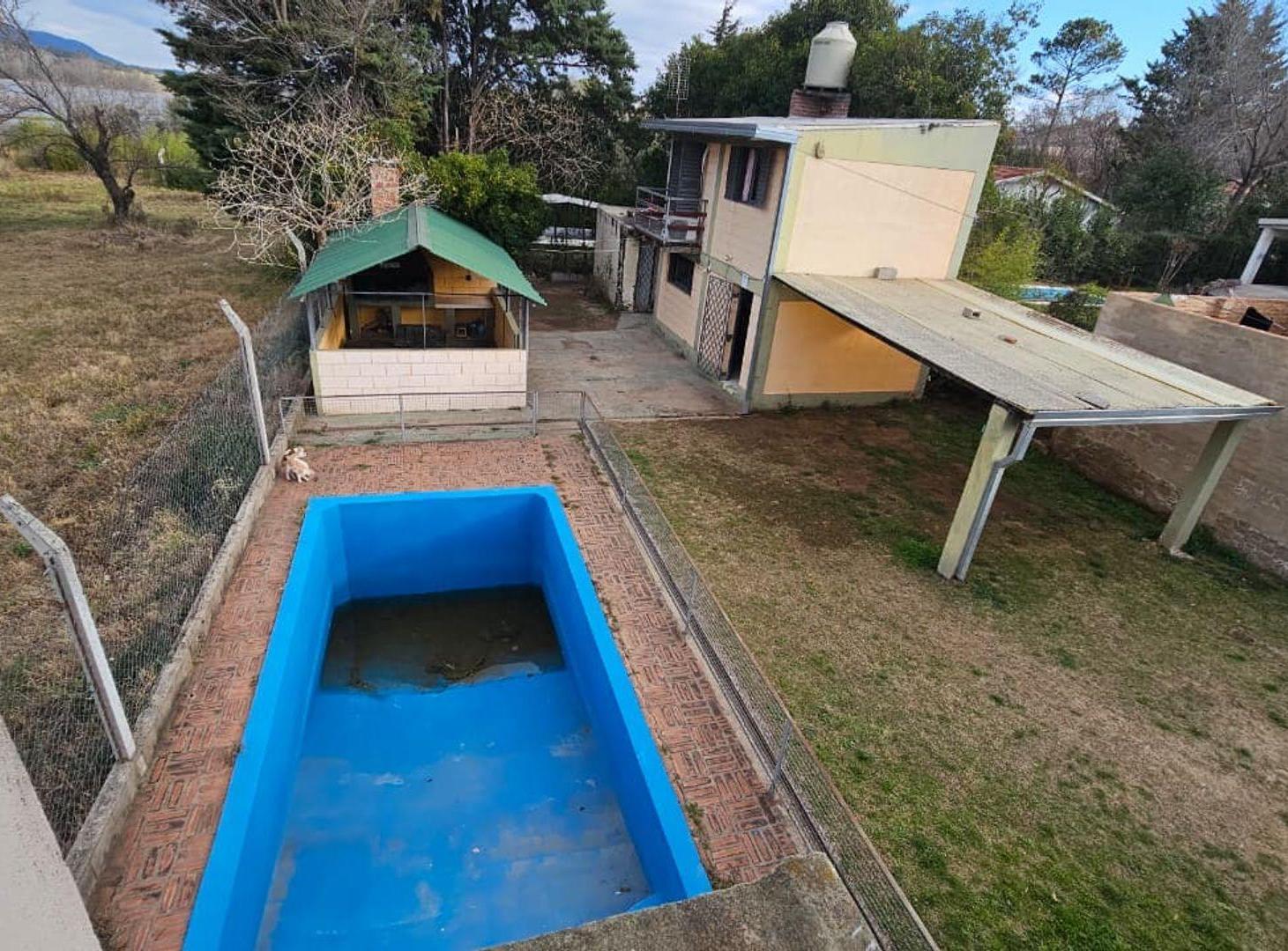 Foto de VENTA 2 DUPLEX CON PILETA FRENTE AL LAGO BIALET M., imagen 2