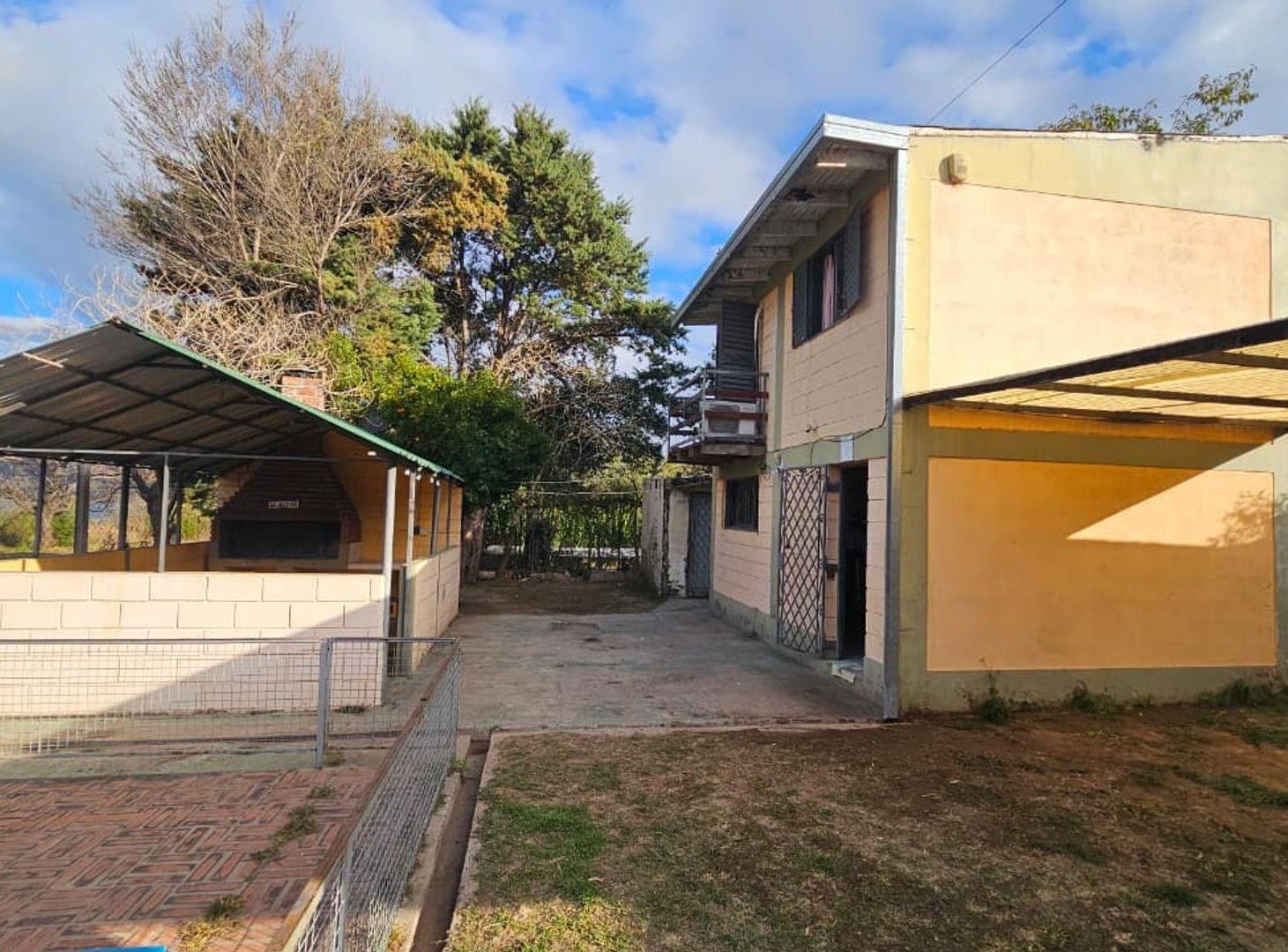 Foto de VENTA 2 DUPLEX CON PILETA FRENTE AL LAGO BIALET M., imagen 3