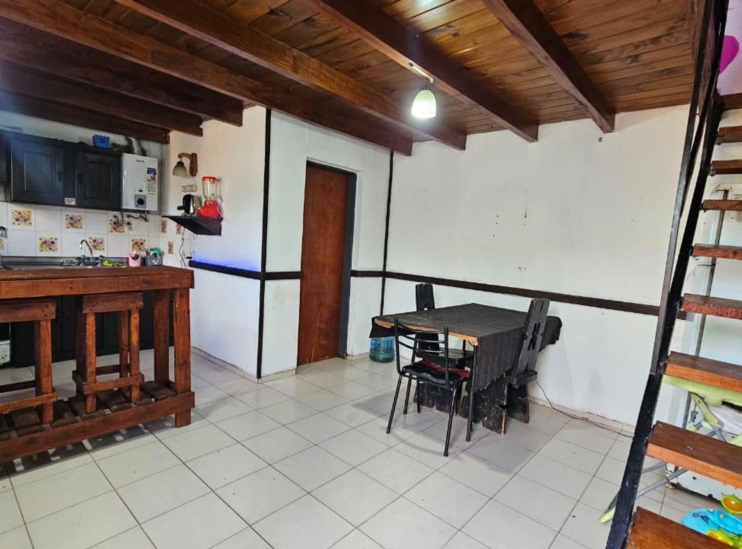 Foto de VENTA 2 DUPLEX CON PILETA FRENTE AL LAGO BIALET M., imagen 4