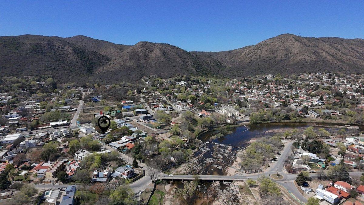 Foto de VENTA PROPIEDAD SALON PILETA QUINCHO BAÑOS COCINAS, imagen 4
