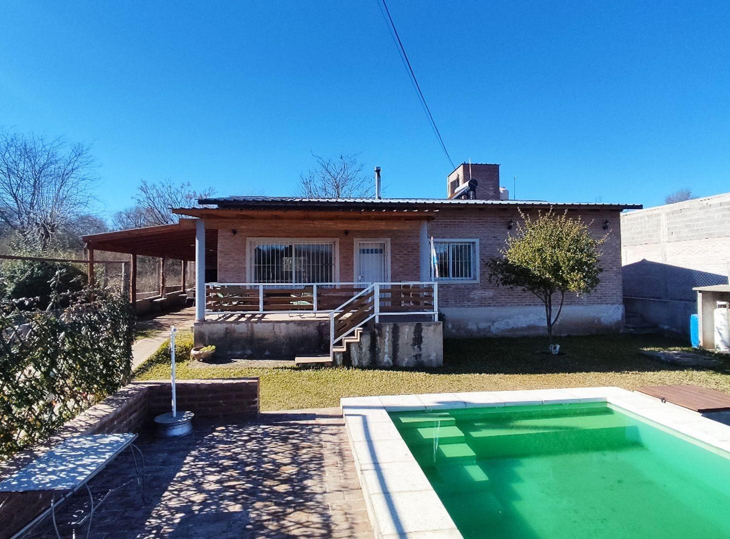 Foto de VENTA CASA 2 DORM PILETA ESCRITURA TANTI, imagen 5
