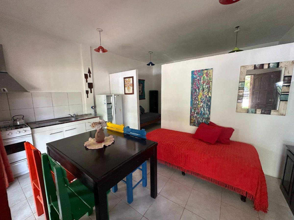 Foto de VENTA LOCAL CASA Y DPTOS EN RUTA 14 MINA CLAVERO, imagen 3