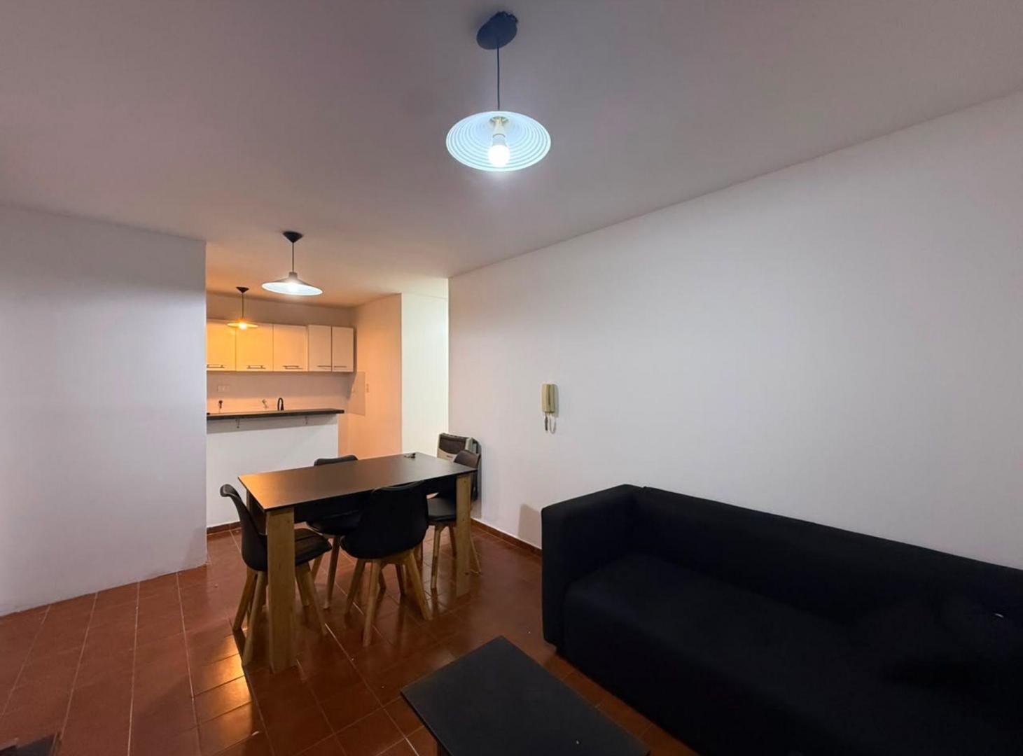 Foto de VENTA DTO EXCELENTE UBICACION, RENOVADO Y AMOBLADO, imagen 2