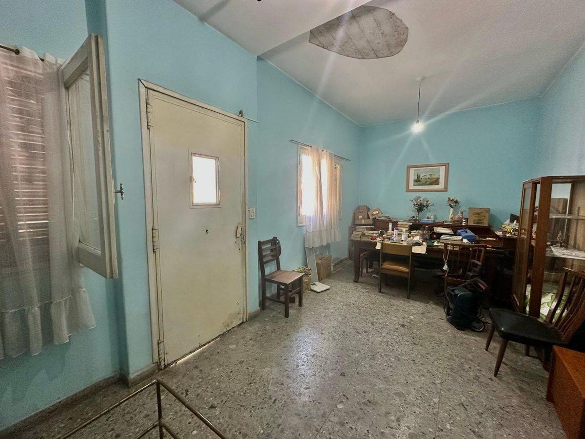 Foto de Venta San martin casa a remodelar bv las heras, imagen 4