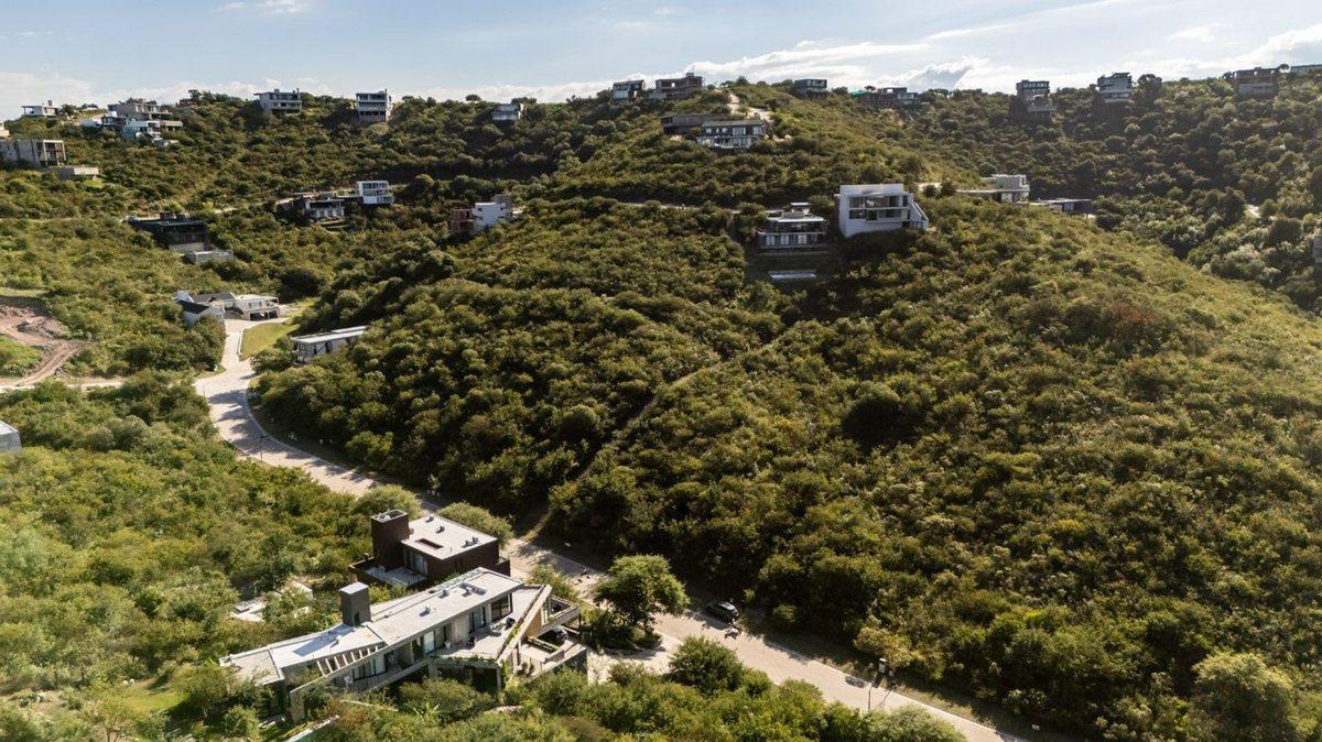 Foto de VENTA TERRENO 1139 M2 EN LA DESEADA PERMUTA, imagen 4