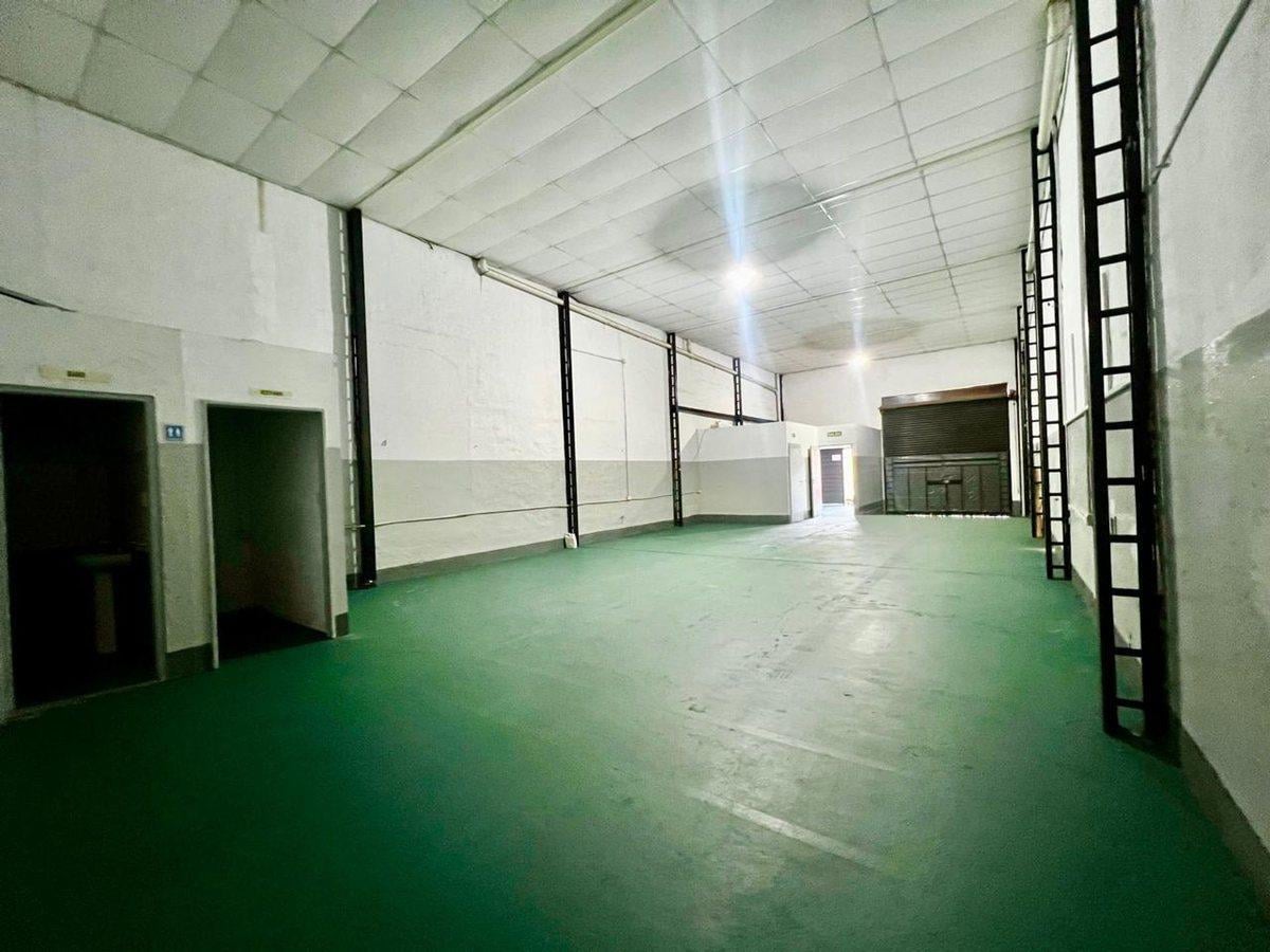 Foto de Venta San Martin galpon con local comercial, imagen 2