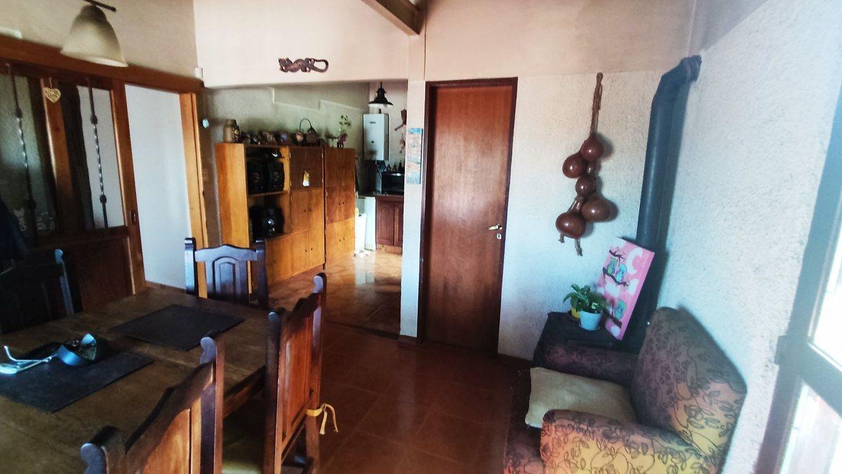 Foto de VENTA CASA Y DOS DEPTOS CARLOS PAZ ESCRITURA, imagen 2
