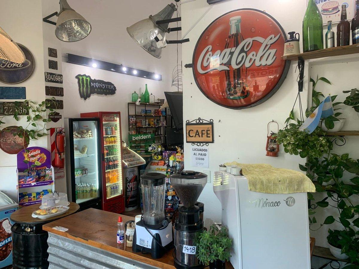 Foto de VENTA LOCAL COMERCIAL Y DEPTO CENTRICO COSQUIN, imagen 1