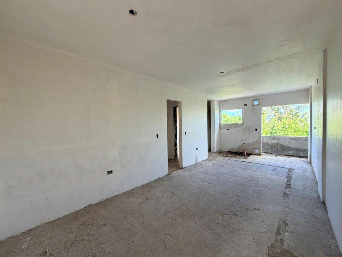 Foto de VENTA DEPTO 2 DORM BALCON FRENTE SAN MARTIN, imagen 5