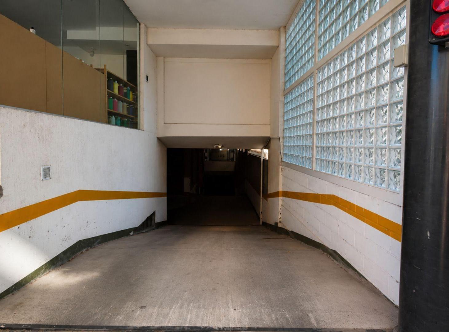 Foto de VENTA | COCHERA CÉNTRICA EN VILLA CARLOS PAZ, imagen 3